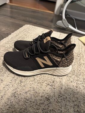 NWOT Leopard New Balance Shoes